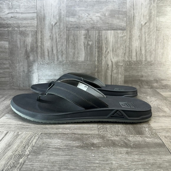 Reef Element TQT Mens Flip Flops Black Sandals Size 13 H-24 LTC